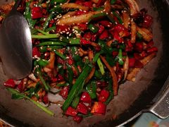 干锅鱿鱼须-小碗大胃(福久源新天地店)