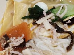 -蒙自源米线大王(花园城商场店)