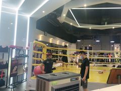 -健变健身俱乐部(前海天虹商场店)