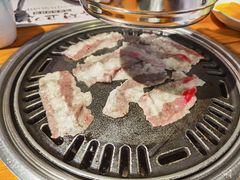 -唯成•韩国炭火烤肉 유성고기