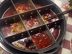 -赵美丽·重庆社区火锅·直营店(火车东站·中豪国际店)