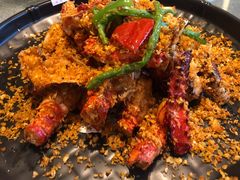 避风塘炒石岩蟹-79号渔船海鲜饭店(宝安店)