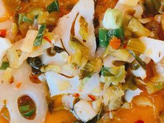 酸菜炒藕片-湖景渔湾