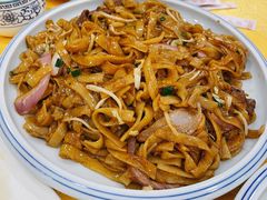大排档炒牛河-粤·向群饭店(泮塘路店)