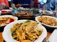 东北拉皮-安诚居干锅鸭头(八角店)