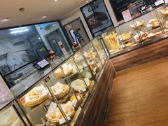 面包甜点陈列柜-欧式面包坊(青岛万象城店)
