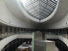 -上海滴水湖皇冠假日酒店
