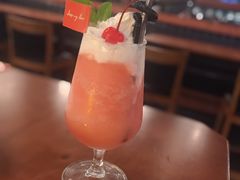 草莓戴其利-COMMUNE幻师(上邦百汇城店)