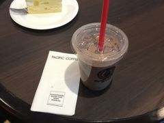 冰摩卡&nbsp;水果蛋糕-太平洋咖啡(市府恒隆二店)