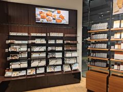 面包甜点陈列柜-Laderach 莱德拉(上海环贸iapm店)