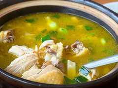 阳澄胡草鸡砂锅-品鲜村农家菜·阳澄湖大闸蟹(总店)