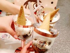 金酒杯椰子雪球-奈雪的茶(市百一店)