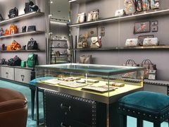 -Gucci(青岛海信广场店)