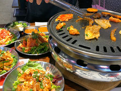 -悟能八戒烤肉自助(秦隆步行街店)