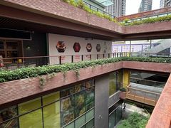 -瑞虹新天地月亮湾