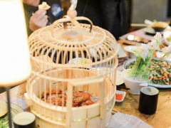 -胡桃里音乐餐厅(陶溪川店)(川湘赣菜·世界百大酒庄直供红酒·音乐表演)