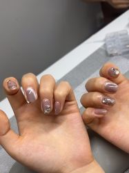 -小黑瓶美甲美睫