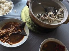 -天乐农家鱼头王(天目湖店)