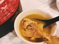 -鲜入围煮花胶鸡海鲜火锅