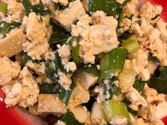 葱拌豆腐-关东情铁锅炖(迎春大街店)