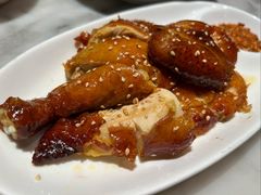 -蝴蝶里·粤菜·点心(滨江龙湖店)