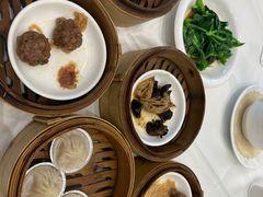 -万龙洲海鲜(大兴绿地缤纷城店)