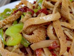 -歹歹的加个面过油肉拌面