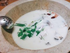 鲜呦仙汤锅底-鲜呦蒸汽石锅鱼(北辰路店)