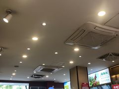 -牛吃草牛肉面(甬港南路店)