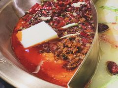 -沸炉重庆老火锅(军事博物馆店)