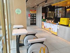 -麦当劳(GOGO新天地店)