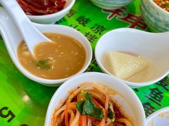 岐山擀面皮-令氏家外家周秦食府(高新店)