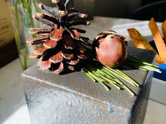 巧克力虾碎鹅蛋黄板栗酥-青岛遇见米兰(八大关店)