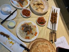 -巴扎美食·新疆菜·西域歌舞表演餐厅(新疆大厦店)