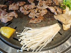 -炭小牛果木烤肉