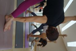 -酉嘉瑜伽YO+YOGA