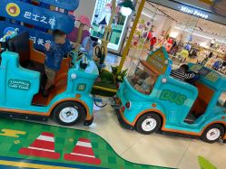 -纽西卡汽车小镇(大悦城店)