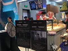 -盒马鲜生(红莲店)