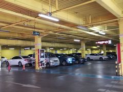 -欧尚超市苏州店停车场(金鸡湖路店)