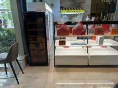 -星河吉酒店-BOND大堂吧·咖啡·简餐