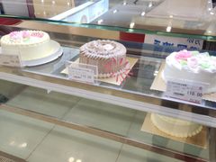 面包甜点陈列柜-凯司令西点房(南京东路店)