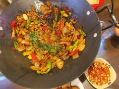 -富正毅三下锅·湘西韵味(天门山索道店)