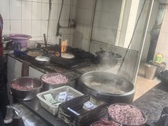 -正宗杨记普洱酸醋米线(总店)
