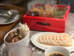 -禄婶鸡煲·打边炉