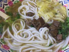 -鑫花溪牛肉米粉(人民广场店)