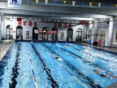 -梦翔龙湖滟澜山游泳俱乐部