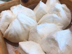 蜜汁叉烧包-粤式早茶希朋喜宴