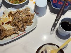 -何师傅美蛙鱼头(汉街店)