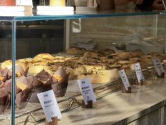 -VERIE BAKEHOUSE