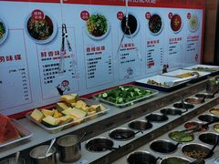自助调料区-海底捞火锅(天津SM城市广场店)